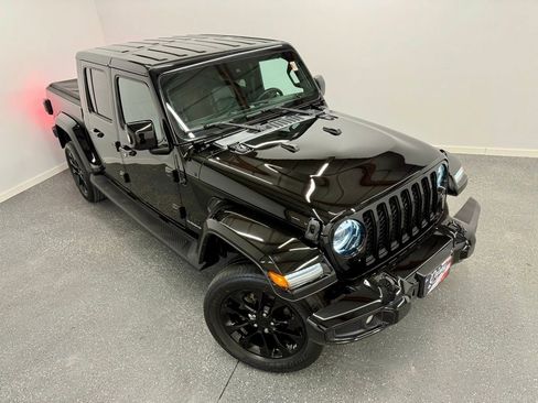 Used 2022 Jeep Gladiator Overland image 5