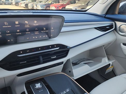 New 2026 Buick Enclave Avenir w/ Super Cruise Package image 36