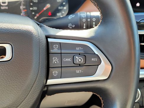 Used 2022 Jeep Compass Limited w/ Mopar Graphics Package image 21