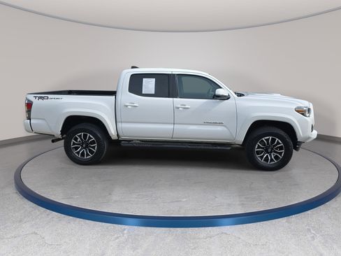 Used 2021 Toyota Tacoma TRD Sport image 4