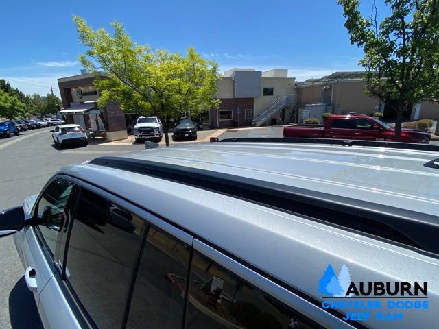 Used 2026 Jeep Grand Cherokee Limited AWD/4WD image 11
