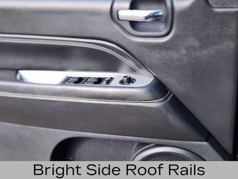 Used 2016 Jeep Compass High Altitude image 12