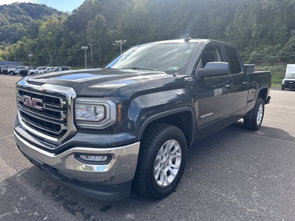 Used 2019 GMC Sierra 1500 SLE w/ SLE Value Package AWD/4WD image 11
