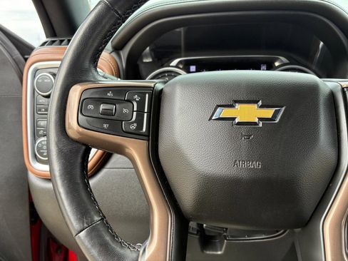 Used 2022 Chevrolet Silverado 1500 High Country w/ Technology Package AWD/4WD image 27
