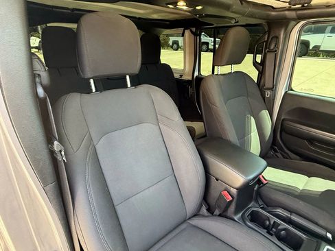 Used 2020 Jeep Wrangler Unlimited Sport S image 49