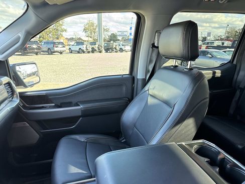 Used 2023 Ford F150 Lariat w/ Trailer Tow Package image 15