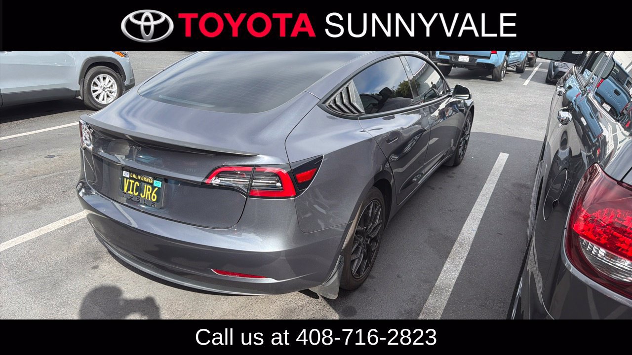 Used 2023 Tesla Model 3 Standard Range RWD image 2