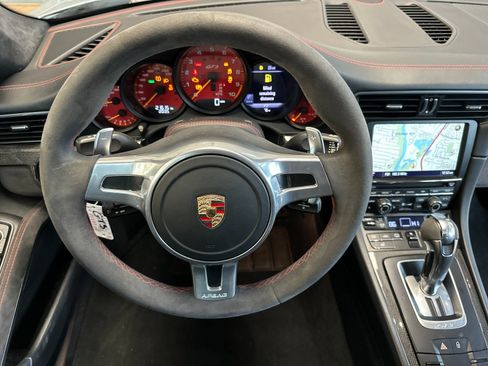 Used 2015 Porsche 911 GT3 image 14