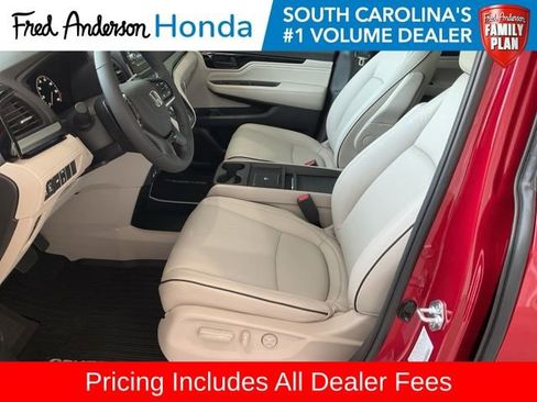 New 2026 Honda Odyssey Touring image 4