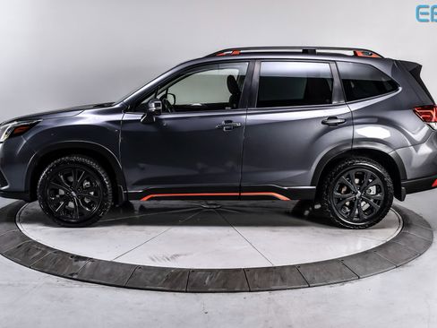 Used 2023 Subaru Forester Sport image 3