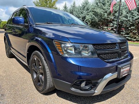 Used 2019 Dodge Journey Crossroad AWD/4WD image 32