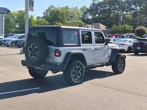 Used 2023 Jeep Wrangler Unlimited Rubicon AWD/4WD image 13