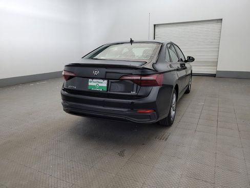 Used 2024 Volkswagen Jetta SE FWD image 7