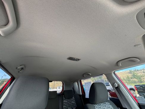 Used 2010 Kia Soul + w/ Audio Pkg image 28