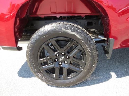 Used 2026 Chevrolet Silverado 1500 LT Trail Boss w/ Convenience Package II AWD/4WD image 14
