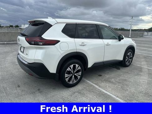 Used 2023 Nissan Rogue SV image 37