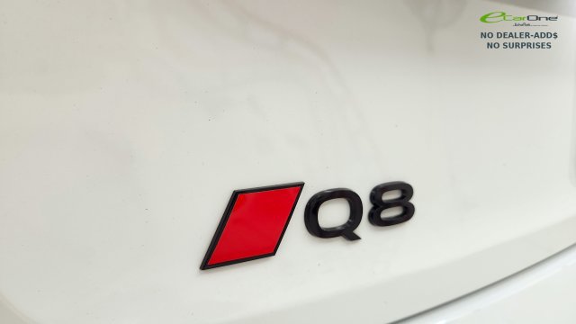 Used 2024 Audi Q8 e-tron Premium AWD/4WD image 33
