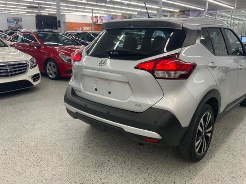 Used 2020 Nissan Kicks SR image 35