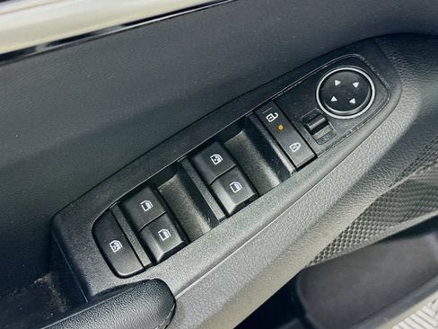 Certified 2024 Kia Seltos EX AWD/4WD image 18