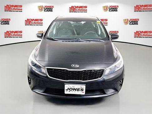 Used 2018 Kia Forte LX image 8
