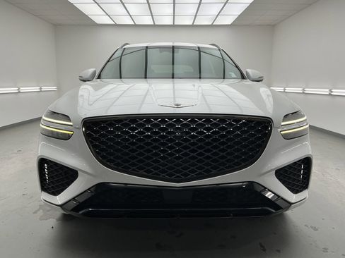 Used 2023 Genesis GV70 3.5T Sport w/ Sport Prestige Package image 2