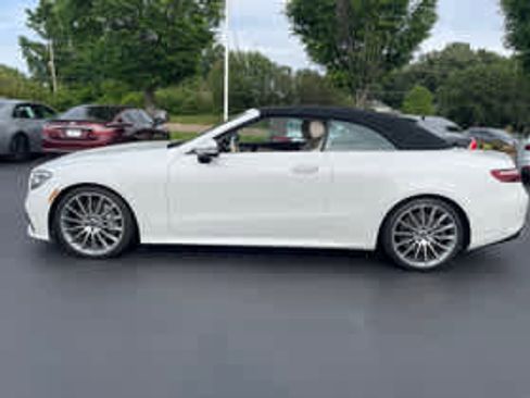 Used 2022 Mercedes-Benz E 450 Cabriolet image 7