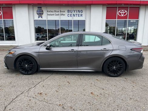 Used 2023 Toyota Camry XSE image 31