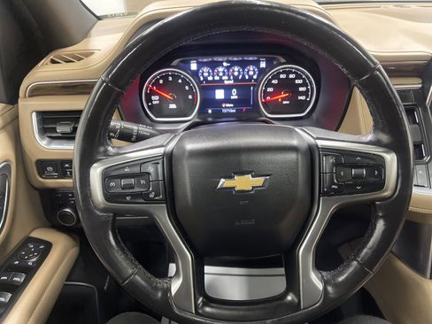 Used 2021 Chevrolet Tahoe Premier w/ Premium Package image 31