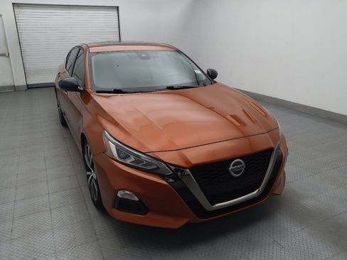 Used 2021 Nissan Altima 2.5 SR w/ SR Premium Package FWD image 14