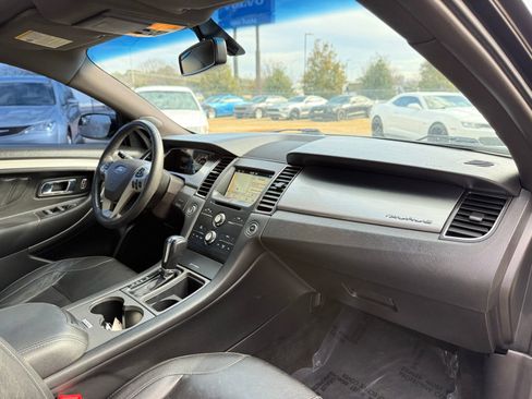 Used 2018 Ford Taurus SEL w/ Equipment Group 201A image 26