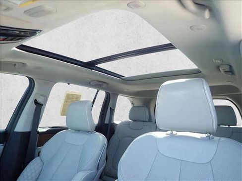 Used 2022 Jeep Grand Cherokee Summit w/ Advanced Protech Group IV AWD/4WD image 14