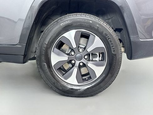 Used 2023 Jeep Grand Cherokee 4WD 4xe w/ Luxury Tech Group II image 9