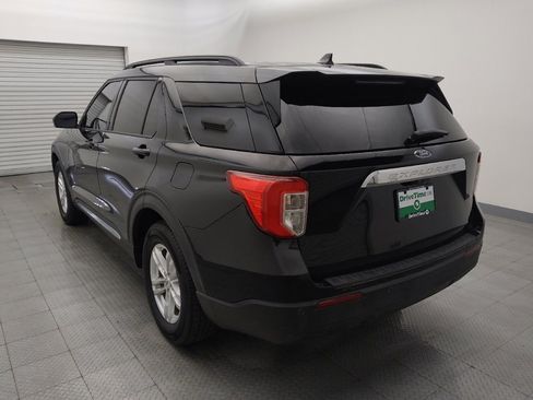 Used 2020 Ford Explorer XLT image 5
