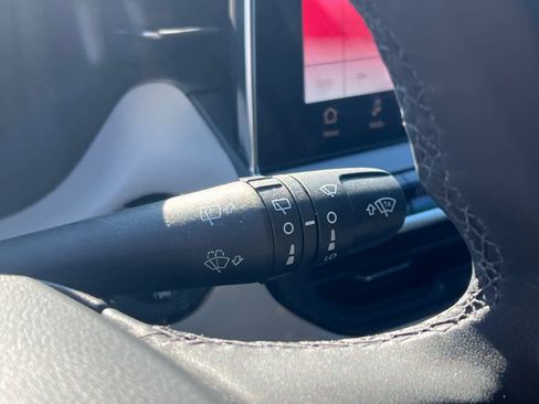 Used 2024 Jeep Compass Limited w/ Elite Group image 18