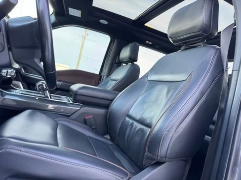 Used 2022 Ford F150 Lariat w/ Equipment Group 502A High image 9