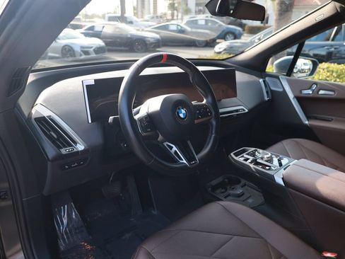 Used 2025 BMW iX M60 AWD/4WD image 17