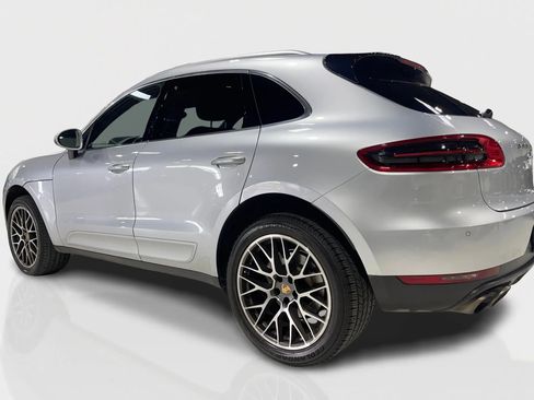 Used 2016 Porsche Macan S image 13