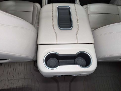 Certified 2022 GMC Yukon Denali w/ Max Trailering Package AWD/4WD image 22