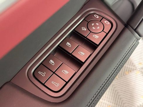 New 2026 Porsche Cayenne Coupe image 27