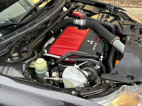 Used 2011 Mitsubishi Lancer Evolution GSR image 10