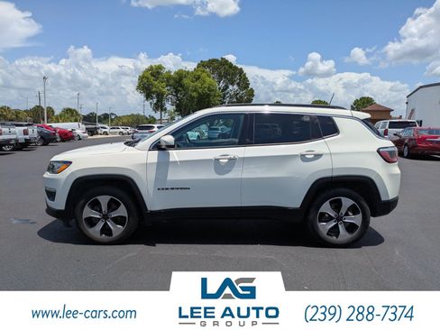 Used 2018 Jeep Compass Latitude w/ Popular Equipment Group FWD image 6