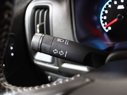 Used 2019 GMC Canyon Denali image 32