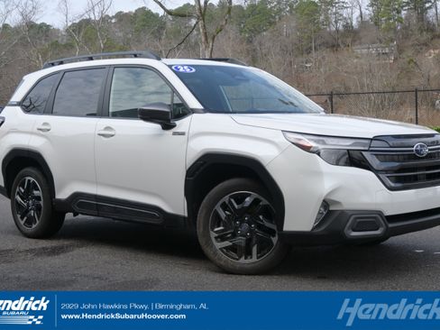 Used 2025 Subaru Forester Limited image 1