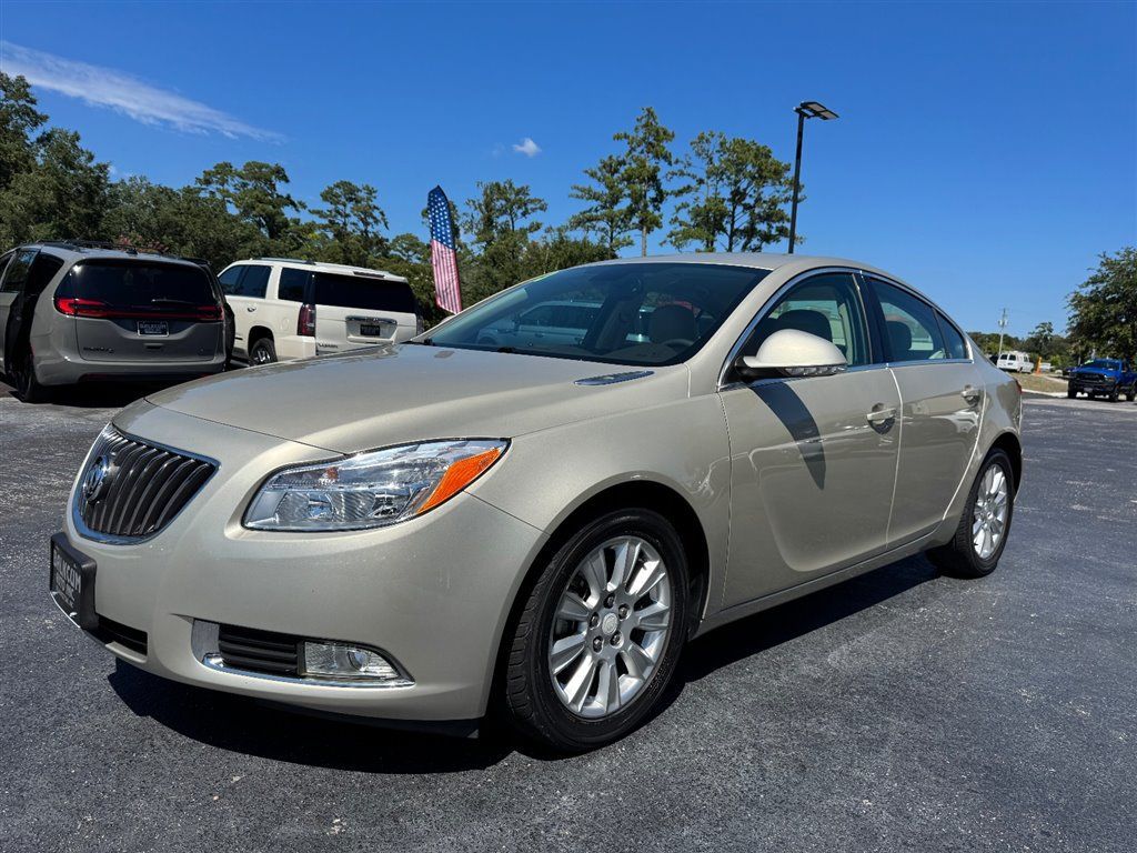 Used 2013 Buick Regal Leather FWD image 4