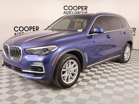 Used 2021 BMW X5 xDrive45e w/ Premium Package image 11