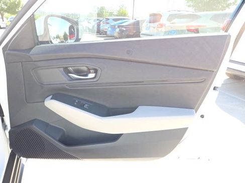 Certified 2024 Honda Accord EX image 27