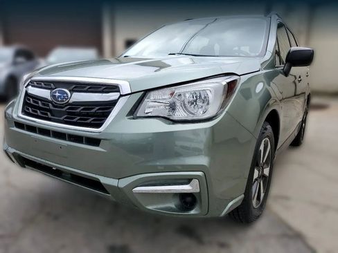 Used 2017 Subaru Forester 2.5i w/ Alloy Wheel Package image 14