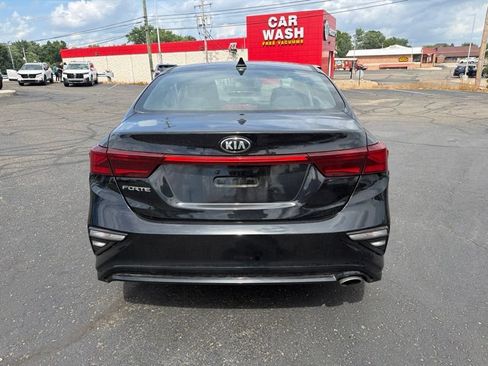 Used 2019 Kia Forte LXS FWD image 6