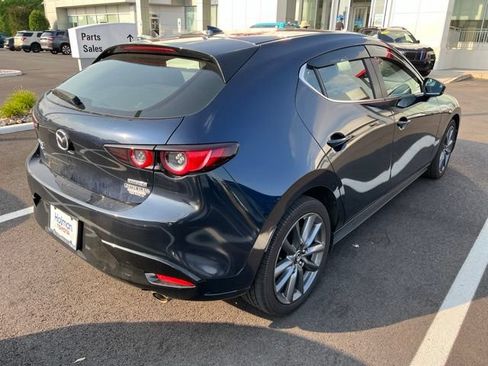 Used 2019 MAZDA MAZDA3 AWD Hatchback w/ Preferred Pkg image 3