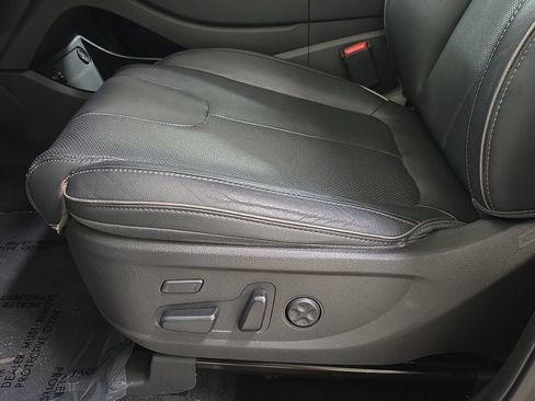 Used 2022 Hyundai Santa Fe Limited FWD image 28